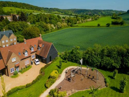 Bright Spacious Chilterns Hideaway Pass the Keys in Marlow, United Kingdom