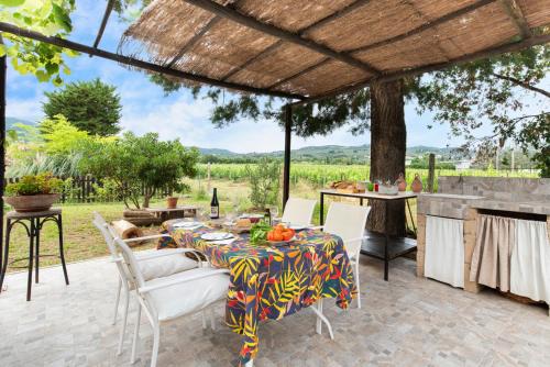 Art Beds & Garden 9 beds between the sea thermal baths and the Tuscan countryside — hotel in Suvereto