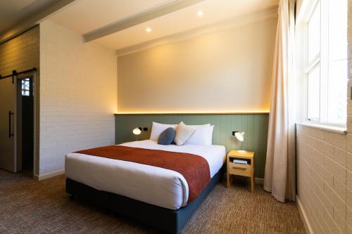 The Clovercrest Hotel Motel — hotel in Modbury