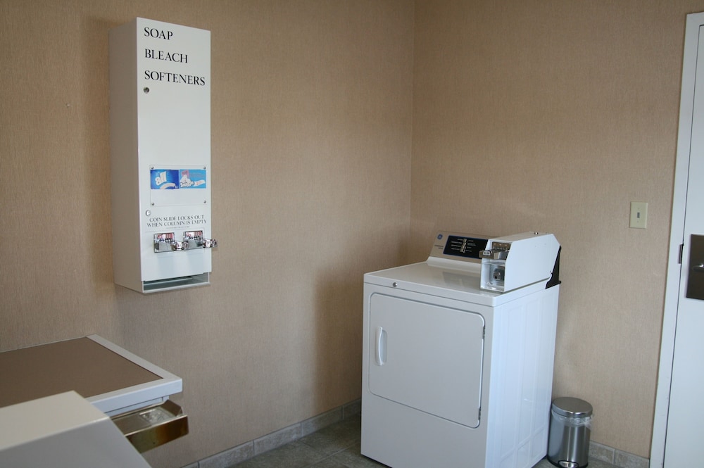 Hampton Inn Pine Grove - photo 50