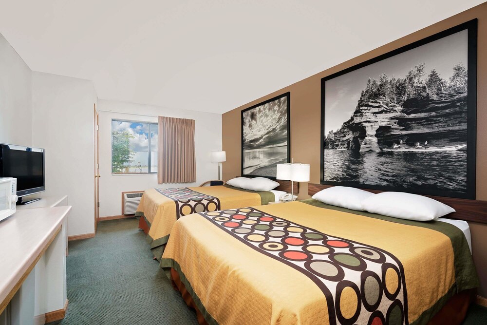 AmericInn by Wyndham Mauston - photo 8