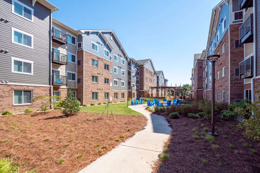 WaterWalk Extended Stay by Wyndham Charlotte Arrowood - photo 102