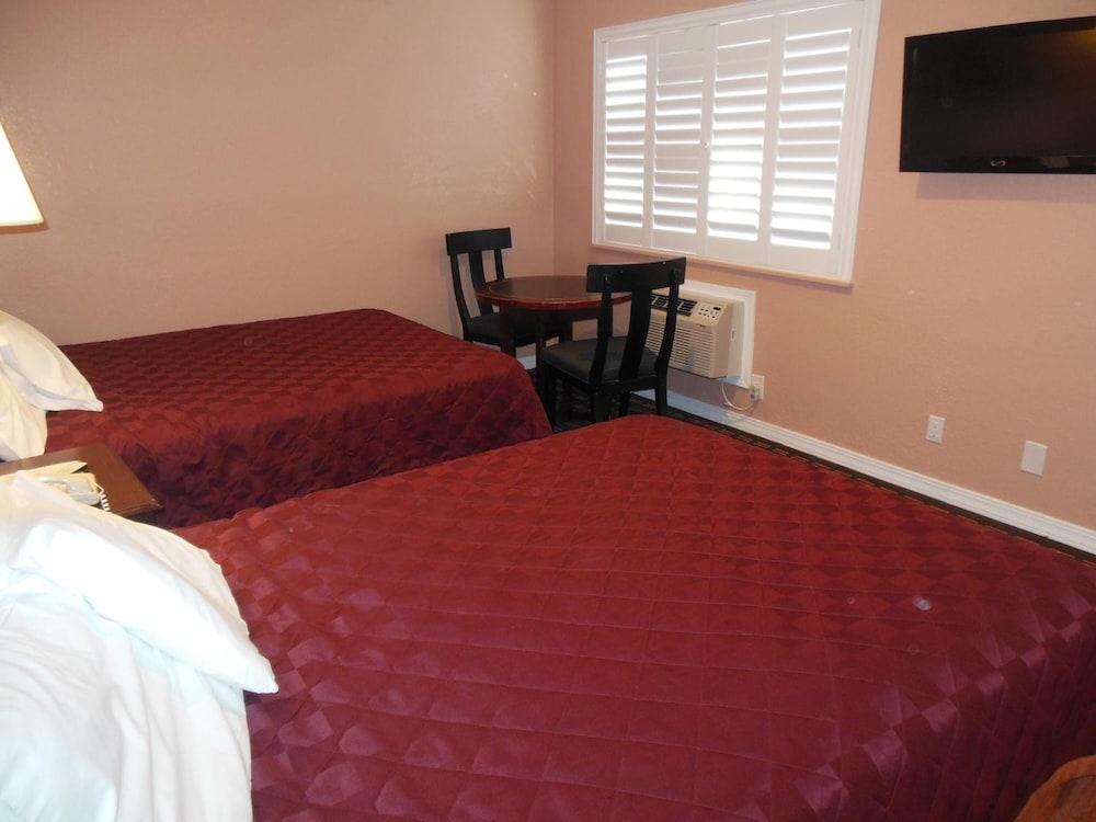Sealamp Inn - photo 23