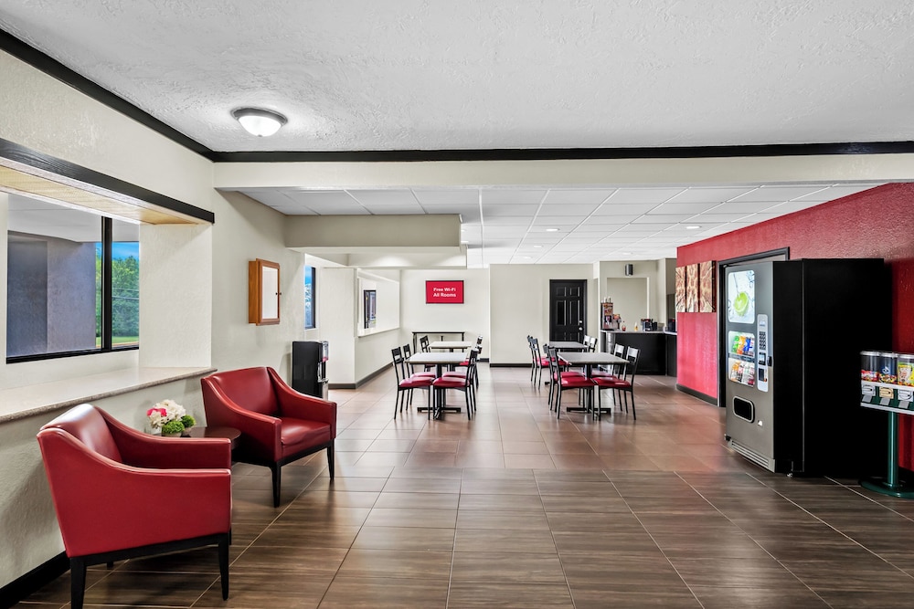 Red Roof Inn Hot Springs - photo 3