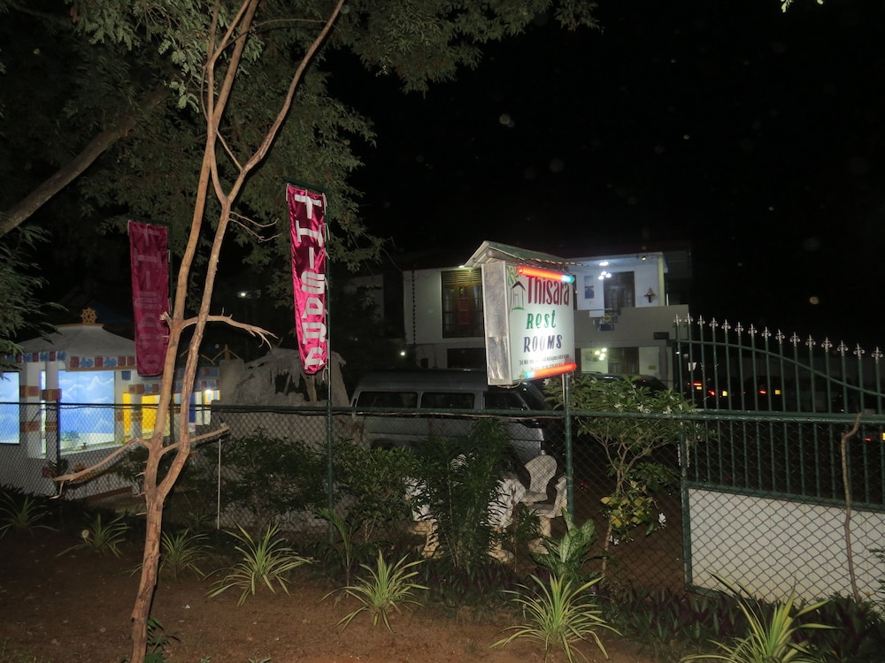 Thisara Guest Hotel Rooms in Kataragama, Sri Lanka