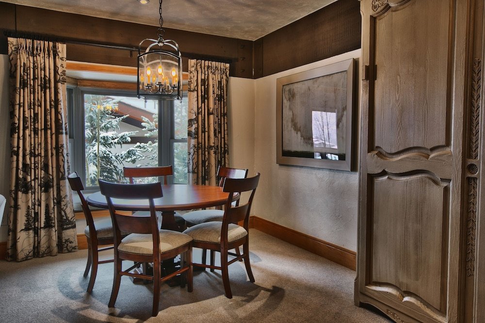 Premium Luxury Three Bedroom Suite with Two Hot Tubs 3 Apartment Hotel by RedAwning - photo 5