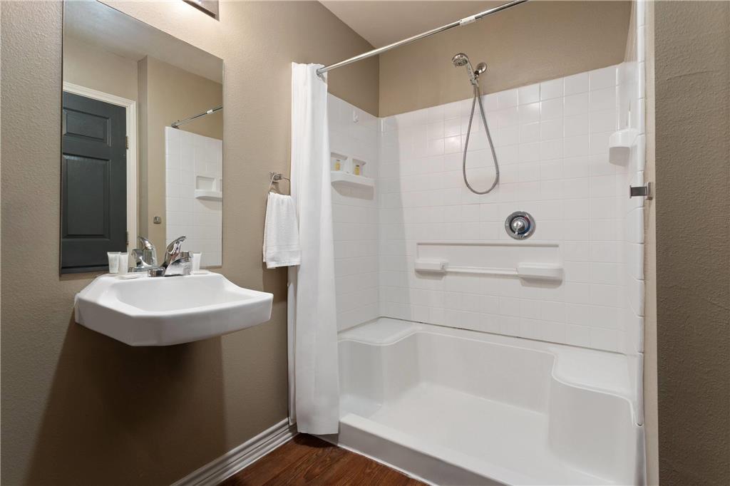 Eagle's Den Suites Carrizo Springs a Travelodge by Wyndham - photo 12