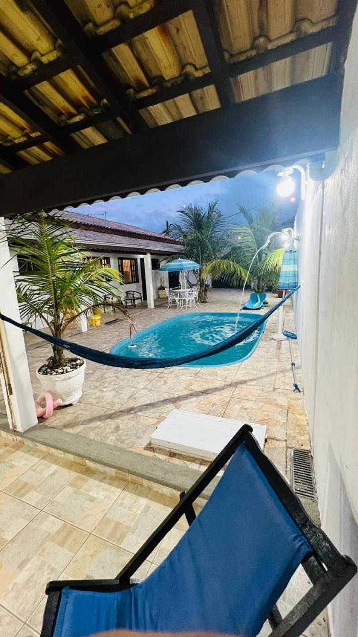 Morada do Zinho Piscina churrasqueira lareira e 250 metros da praia in Itanhaem, Brasil