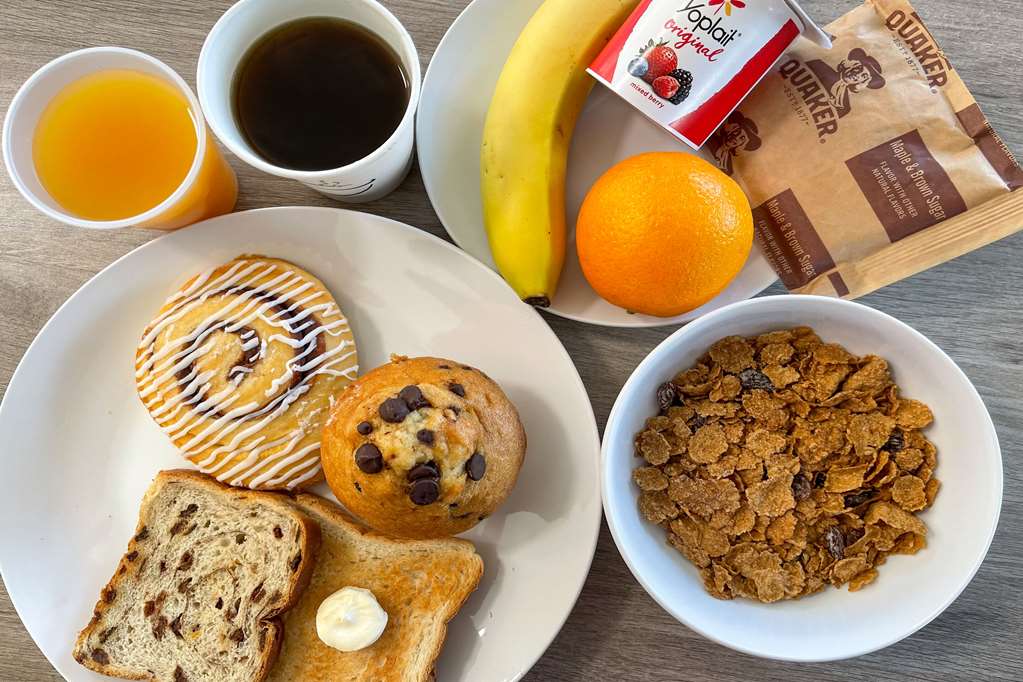 Econo Lodge Cartersville Emerson Lake Point - featured photo