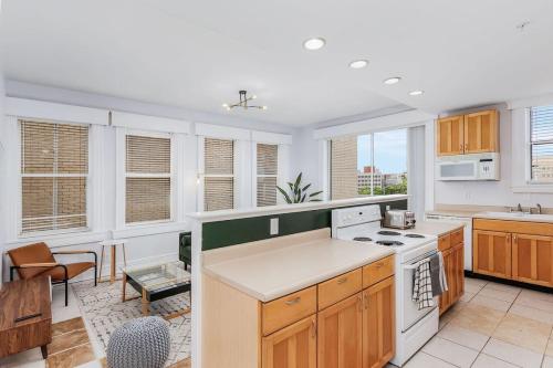 Casa Historia Sleek 2B apt UNIQUE spot downtown — 4-Star Luxury Hotel in Fort Myers, United States