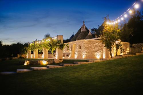 Borgo Petra with heated pool in Cisternino, Italy