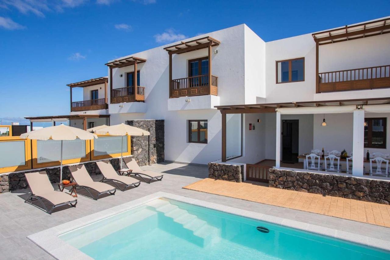 Villa Barrilla La Vegueta Villas — 4-Star Luxury Hotel in Tinajo, Spain