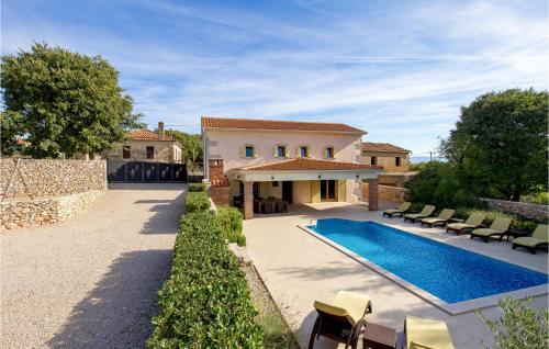 4 Bedroom Lovely Home In Garica — 4-Star Luxury Hotel in Vrbnik, Croatia