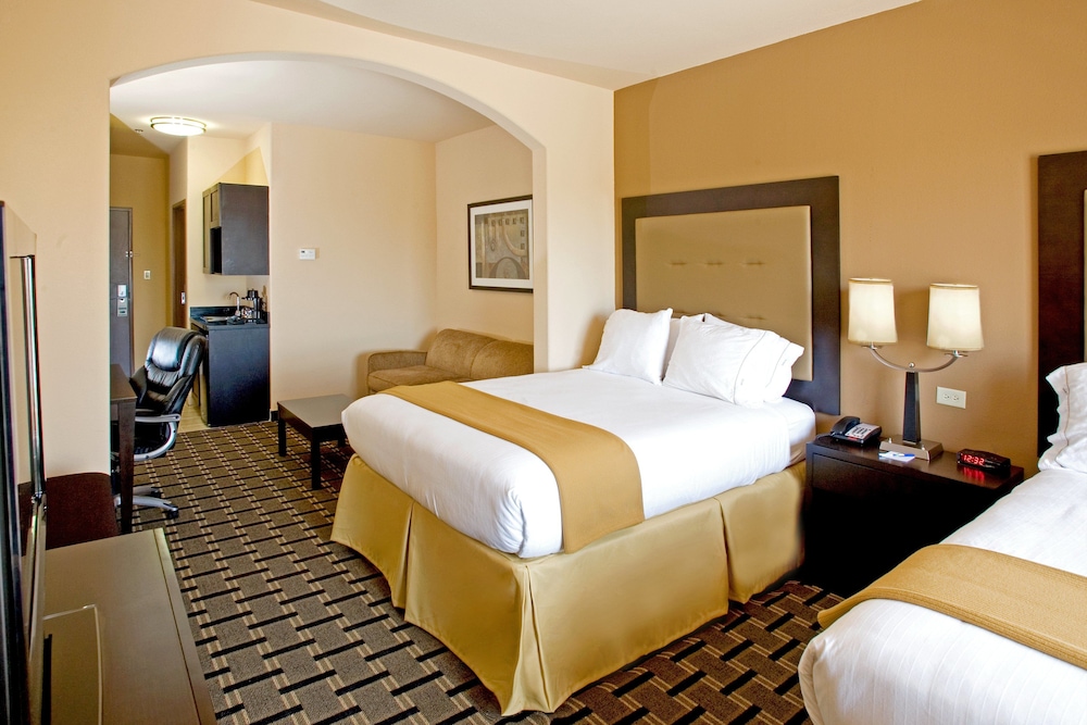 Holiday Inn Express Suites Beeville by IHG - photo 7