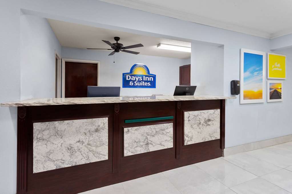Days Inn & Suites by Wyndham Siler City - photo 6