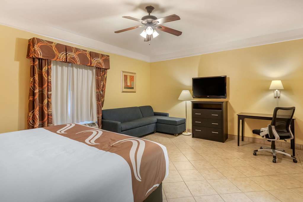 Quality Inn & Suites at The Outlets Mercedes Weslaco - photo 34