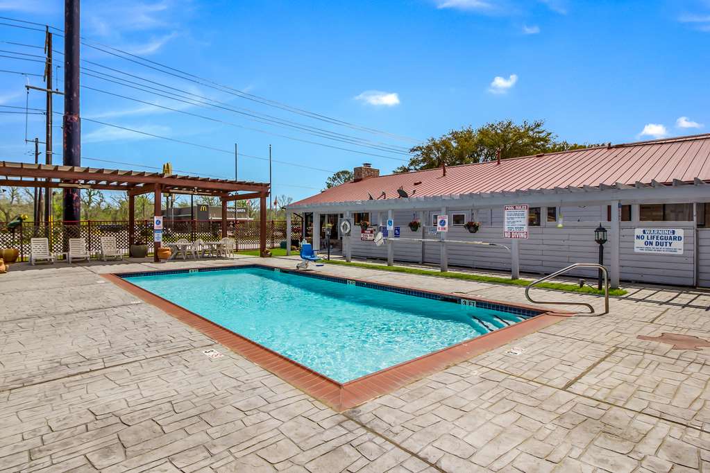 Americas Best Value Inn Columbus TX - photo 30