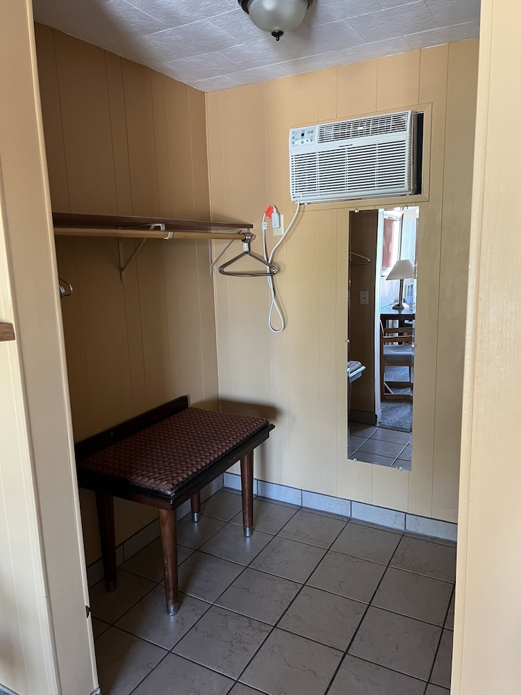 All Star Inn & Suites - photo 139