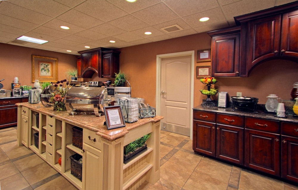 Homewood Suites by Hilton Bloomington - photo 67