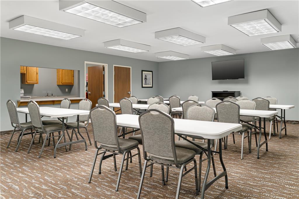 Best Western Lakewinds - photo 30