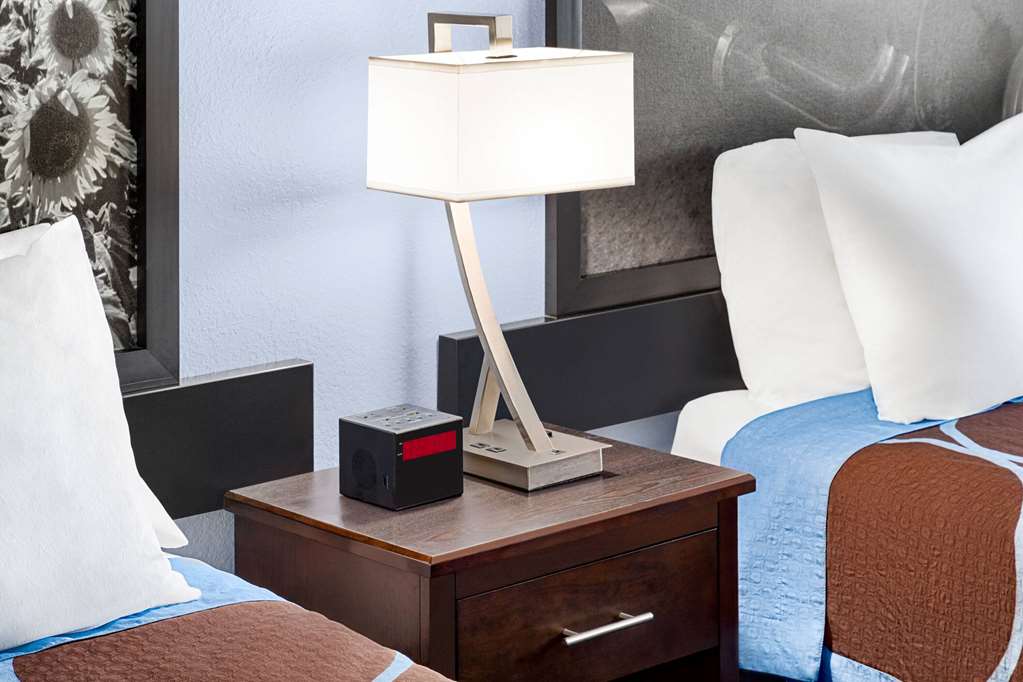 Super 8 by Wyndham Lenexa Overland Park Mall Area - photo 22