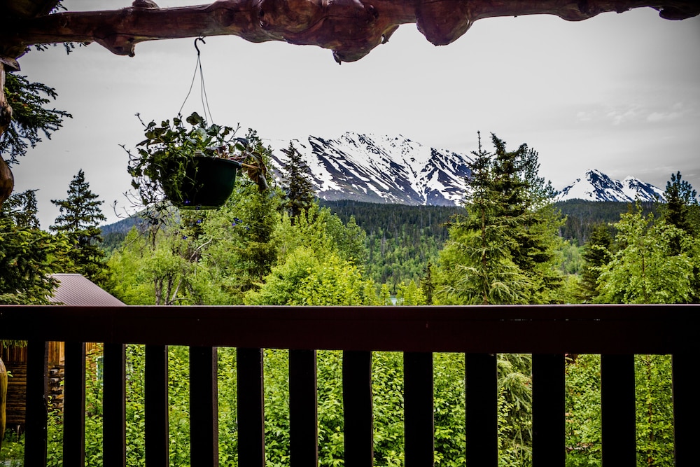 Midnight Sun Log Cabins - photo 66