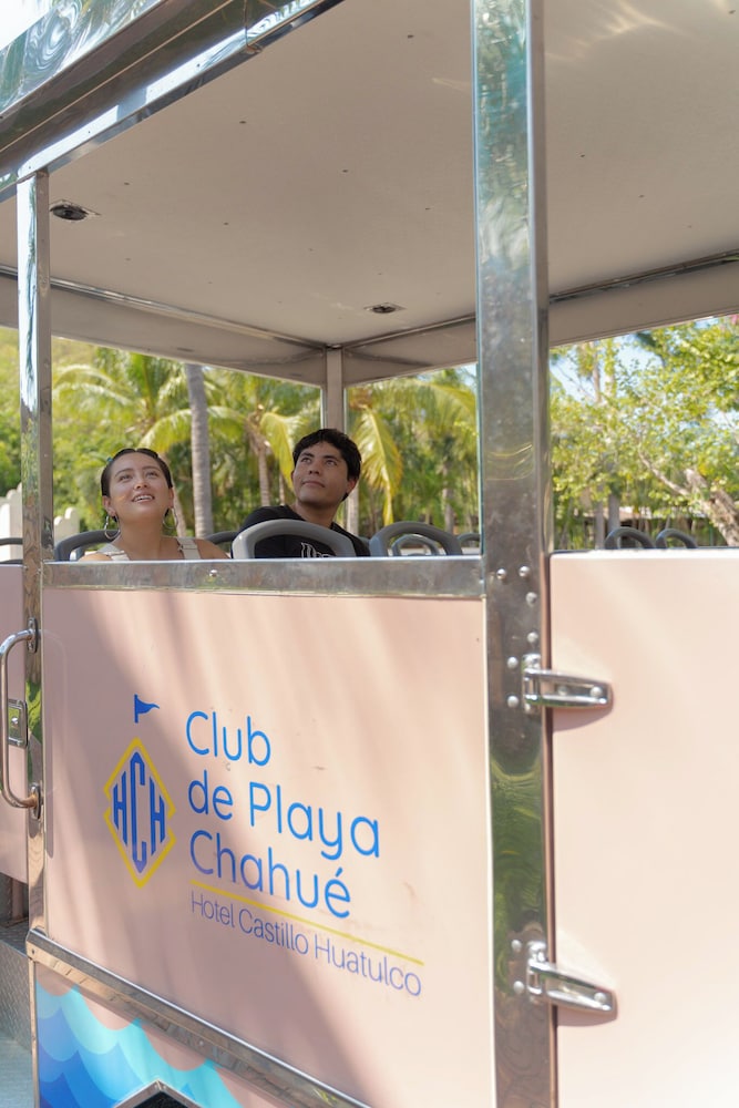 Theme park shuttle
