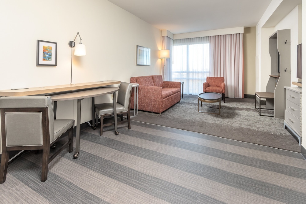 Holiday Inn Hotel & Suites Memphis Wolfchase Galleria by IHG - photo 10