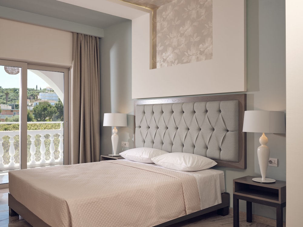 Mavrias Complex — 4-Star Luxury Hotel in Zakynthos, Greece