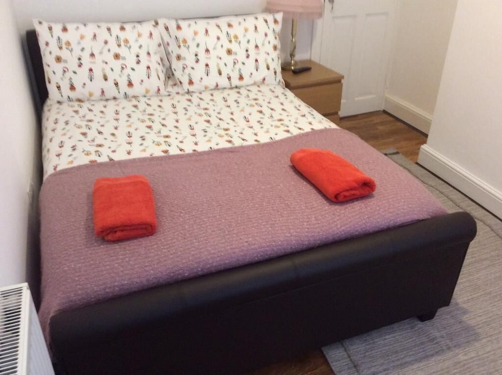 96 Rochester Street in Chatham, United Kingdom