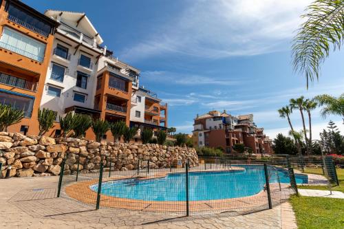 RentitSpain Sunshine penthouse in AlmuA Accar — 4-Star Luxury Hotel in Almunecar, Spain