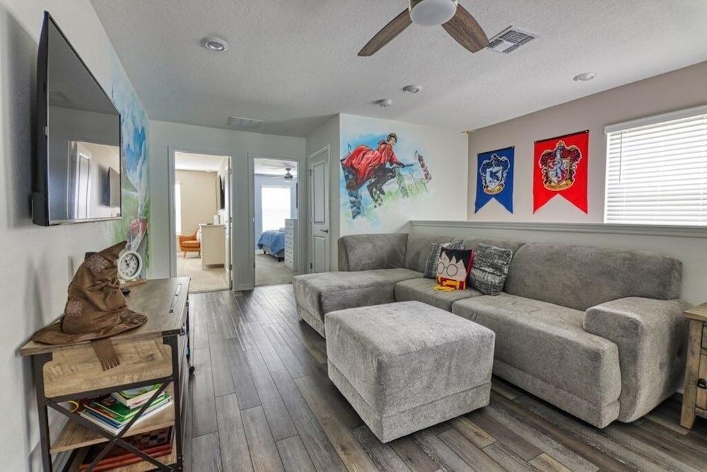 Daniel's Townhome Getaway At Windsor Island Resort 5 Bedroom Townhouse by Redawning Davenport - photo 29