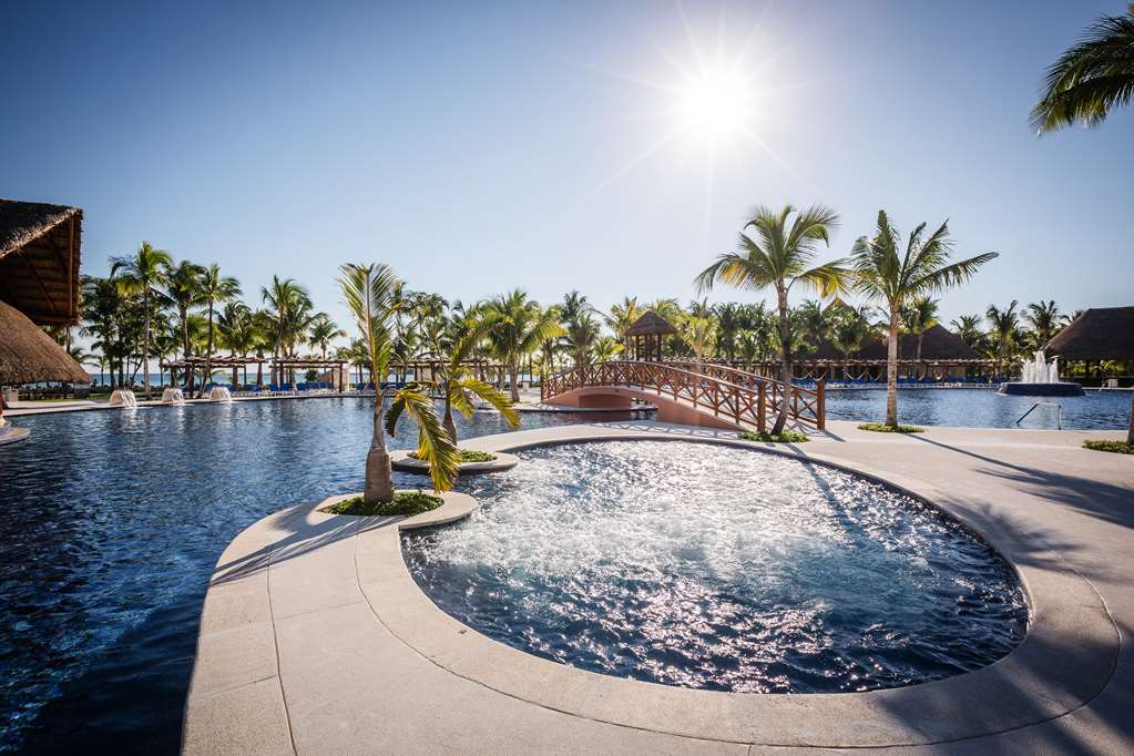 BMAYACA POOL