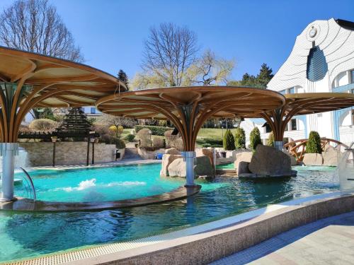 Spa Residence Carbona Mona Lila Apartman — 5-Star Luxury Hotel in Heviz, Hungary