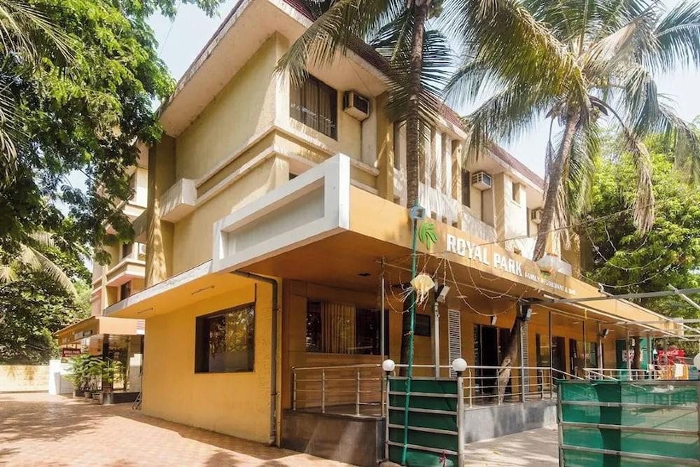 Royal Park Residency