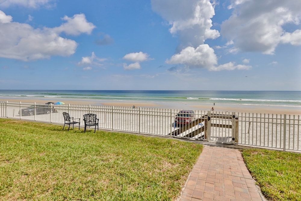 Coastal Waters Inn - photo 193