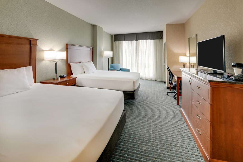Drury Inn & Suites Grand Rapids - photo 36