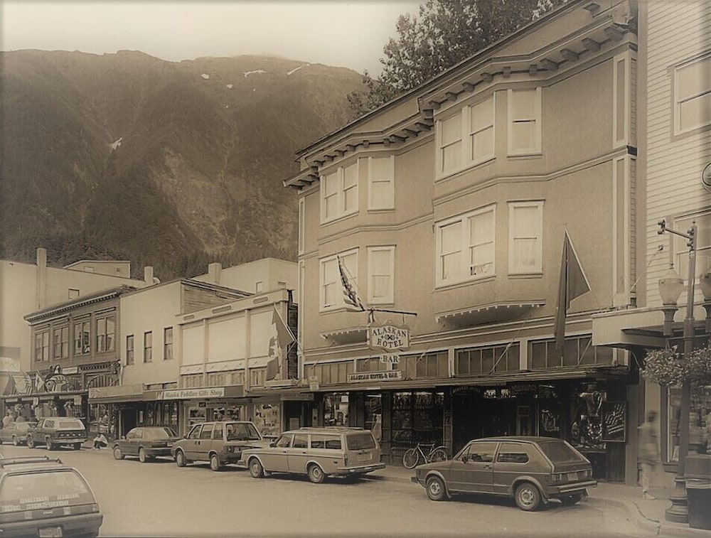 Alaskan Hotel and Bar - featured photo
