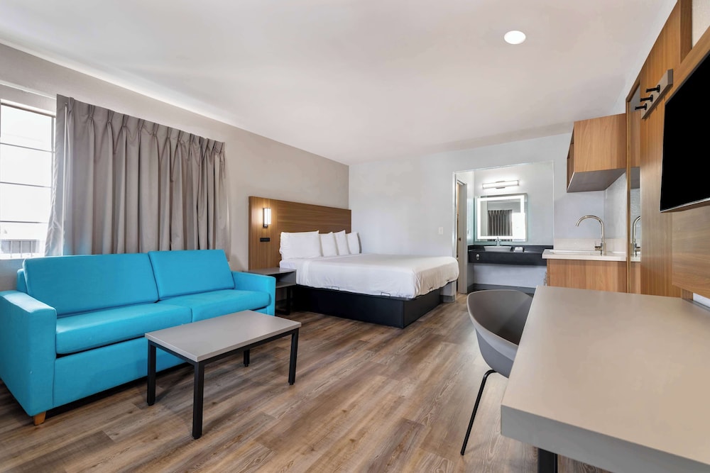 Motel 6 Santa Ana CA - photo 15