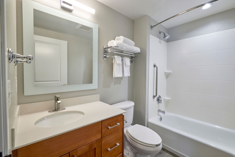 TownePlace Suites by Marriott Medford - photo 18