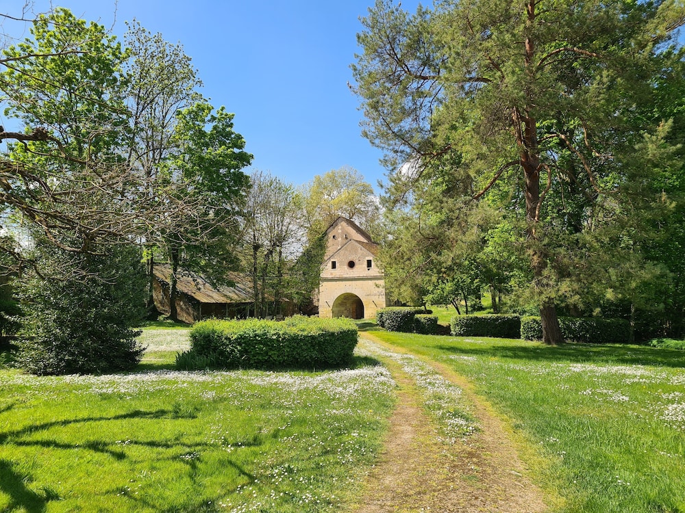 Domaine Des Forges de la Vache in La Charite-Sur-Loire, France