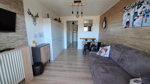 Studio Valberg Refait a Neuf Et Proche Commodites - carbon neutral hotel in Unknown City