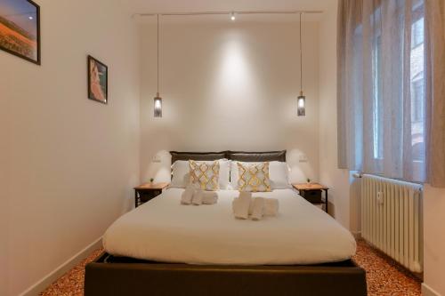 M&M Apartment — 4-Star Luxury Hotel in Bologna, Italy