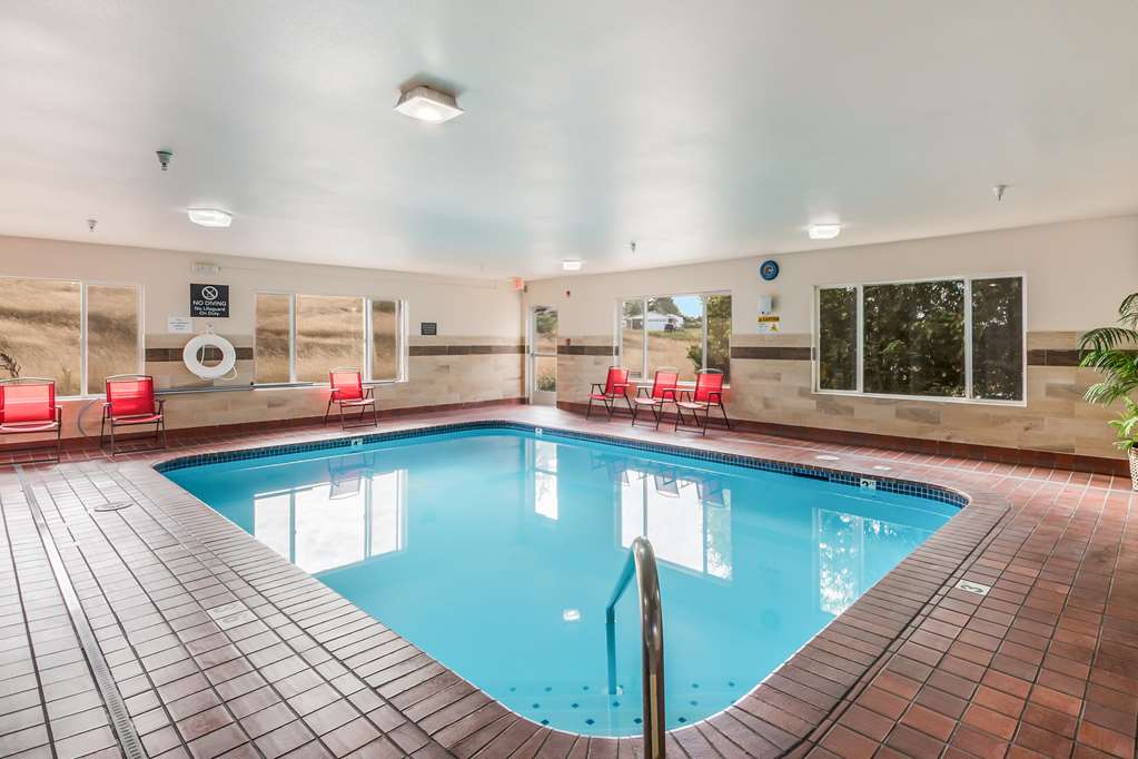 Red Lion Inn & Suites Sequim - photo 10