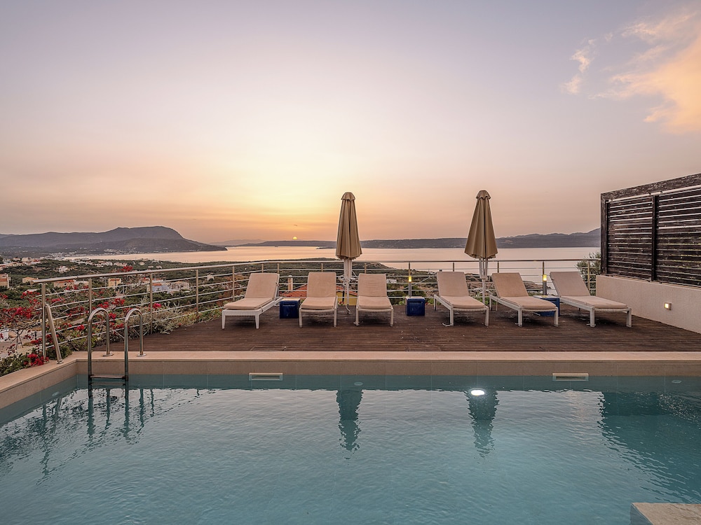 Adeste Villas — 4-Star Luxury Hotel in Chania, Greece