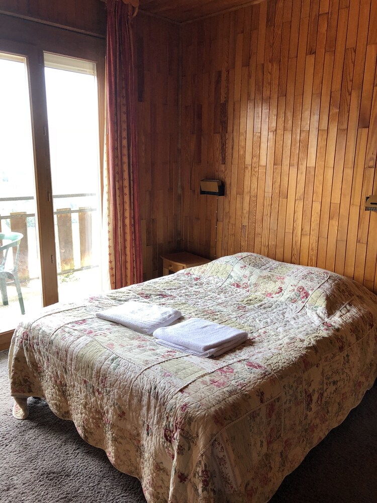 Hôtel La Bergerie - carbon neutral hotel in Chatel