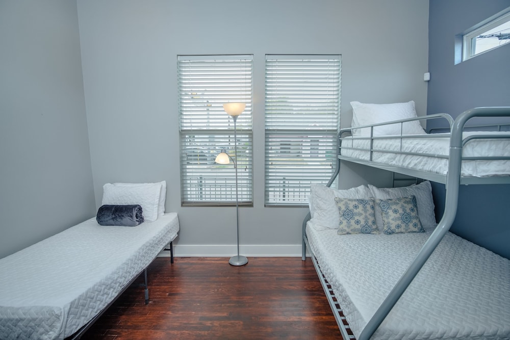 Prosperity Place Remodeled 3br 2ba Near Downtown - photo 11