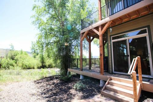 Modern 3bd cabin in Edgewater — Granby — photo 3