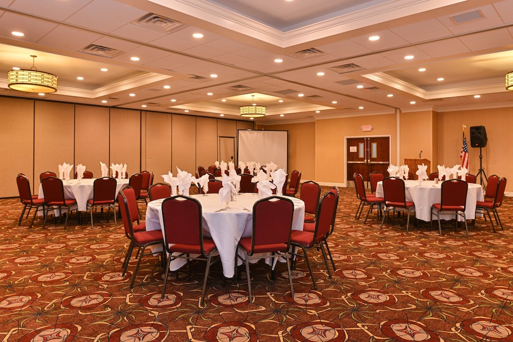 Holiday Inn New London Mystic Area by IHG - photo 29