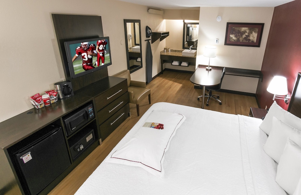 Red Roof Inn PLUS Philadelphia Airport - photo 18